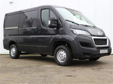 Peugeot Boxer - 330 2.2 BlueHDi 120 L1H1 Premium Navigatie / Airco / - 1