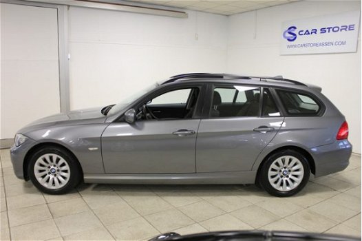 BMW 3-serie Touring - 318i Executive / PANO / NAVI / PDC / XENON / +++ - 1