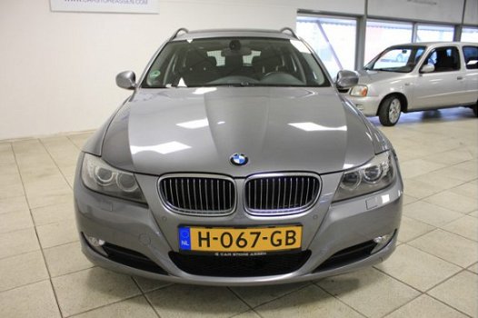 BMW 3-serie Touring - 318i Executive / PANO / NAVI / PDC / XENON / +++ - 1