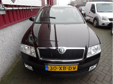 Skoda Octavia Combi - 2.0 FSI Ambiente // 163 DKM NAP // Airco // - 1