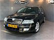 Skoda Octavia Combi - 2.0 TDI Elegance - 1 - Thumbnail