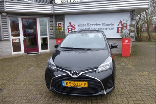 Toyota Yaris - 1.0 VVT-i Trend Orginele Nederlandse auto - navigatie - lm velgen - airco - centrale - 1
