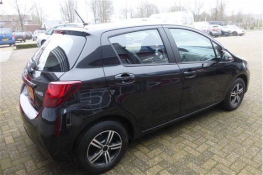 Toyota Yaris - 1.0 VVT-i Trend Orginele Nederlandse auto - navigatie - lm velgen - airco - centrale - 1