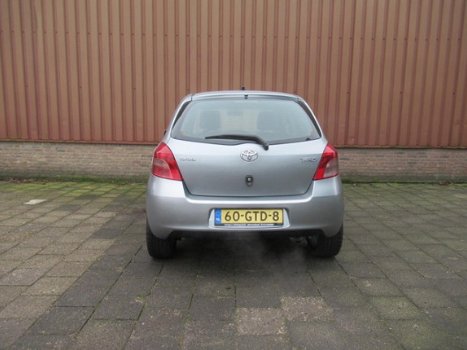 Toyota Yaris - 1.3 VVT-i (Airco, Leer) - 1