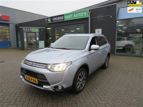 Mitsubishi Outlander - 2.0 PHEV Executive Edition X-Line /1STE EIG/5-DRS/NAVI/AIRCO/PDC - 1