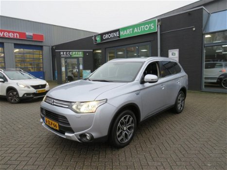 Mitsubishi Outlander - 2.0 PHEV Executive Edition X-Line /1STE EIG/5-DRS/NAVI/AIRCO/PDC - 1