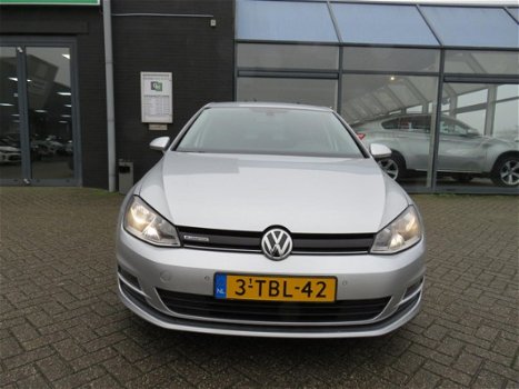 Volkswagen Golf - 1.6 TDI Highline BlueMotion /5-DRS/AIRCO/CRUISCON/NAVI/NAP - 1