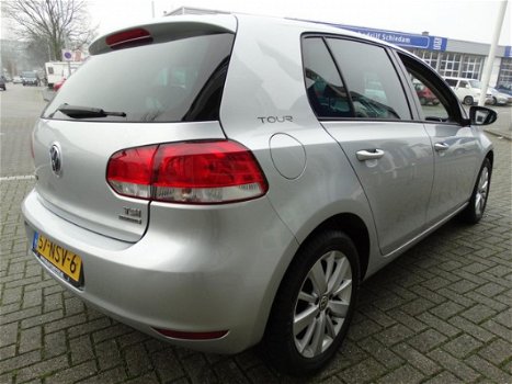 Volkswagen Golf - 1.2 TSI Tour BlueM 5Drs Navi Airco *NL auto - 1