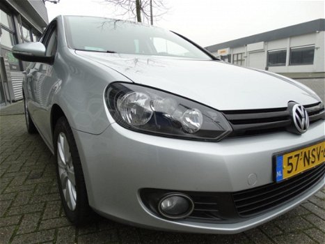 Volkswagen Golf - 1.2 TSI Tour BlueM 5Drs Navi Airco *NL auto - 1