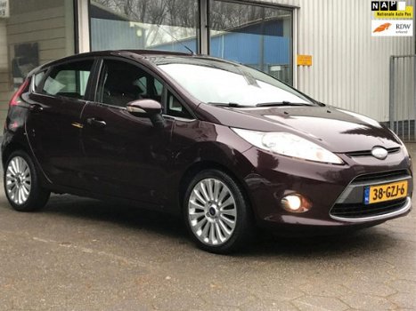 Ford Fiesta - 1.6 TDCi Titanium 5-Deurs Nieuwe Distributie Airco Nette Auto - 1