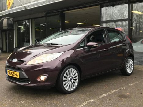 Ford Fiesta - 1.6 TDCi Titanium 5-Deurs Nieuwe Distributie Airco Nette Auto - 1