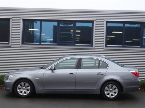 BMW 5-serie - 530 I Aut. Navi PDC Xenon Youngtimer Nieuwstaat - 1