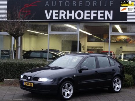 Seat Leon - 1.6-16V Stella - XENON - AIRCO - CRUISE CONTR - APK T/M 12/2020 - BONNEN VAN BEURT ERBIJ - 1