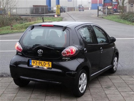 Toyota Aygo - 1.0-12V Comfort Navigator - INCL NIEUWE APK - NAVIGATIE - AIRCO - ELEKTR RAMEN - NAP - 1