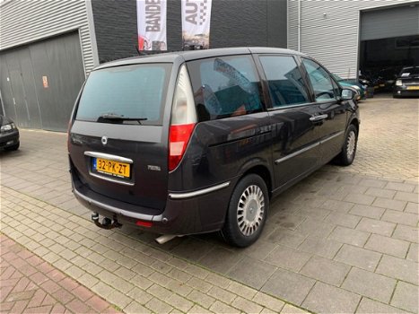 Lancia Phedra - 2.0-16V Emblema 2e Eigenaar Airco Trekhaak NAP APK 1 Jaar - 1