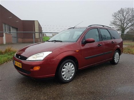 Ford Focus Wagon - 1.6-16V Ghia MET VOL JAAR A.P.K. (AIRCO) - 1