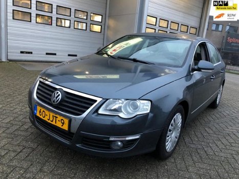 Volkswagen Passat - 2.0 TDI Comfl. BlueMotion (bj 2009) SEDAN|EURO5|CLIMA|FACELIFT - 1