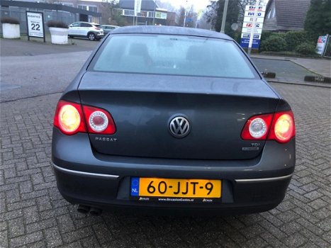 Volkswagen Passat - 2.0 TDI Comfl. BlueMotion (bj 2009) SEDAN|EURO5|CLIMA|FACELIFT - 1