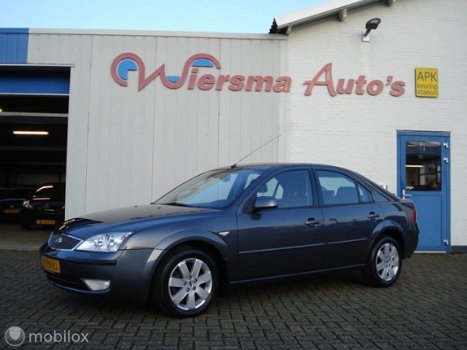 Ford Mondeo - 2.0-16V Futura - 1