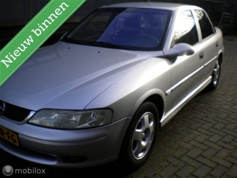 Opel Vectra - 1.8-16V GL - 1