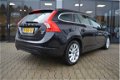 Volvo V60 - 1.6 D2 Summum | Dealer Onderhouden | Navigatie | 17 Inch | - 1 - Thumbnail