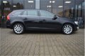 Volvo V60 - 1.6 D2 Summum | Dealer Onderhouden | Navigatie | 17 Inch | - 1 - Thumbnail