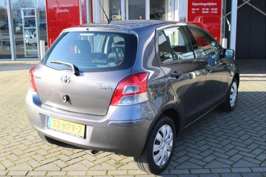 Toyota Yaris - 1.3 5-DEURS AIRCO RADIO/CD - 1