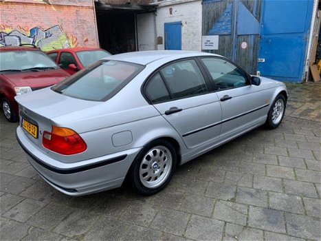 BMW 3-serie - 316i Executive LET OP VAN 1STE EIGENAAR - 1