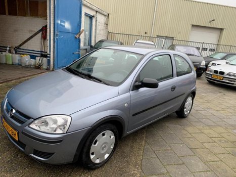 Opel Corsa - 1.0-12V Essentia - 1