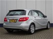 Mercedes-Benz B-klasse - 180 AMBITION AUTOMAAT NAVIGATIE / PARKEERSENSOREN / BLUETOOTH - 1 - Thumbnail