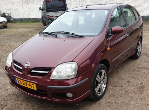 Nissan Almera Tino - 1.8 Tekna ZEER NETJES , 5 Drs top onderhouden, BJ 2005 km 121.000 NAP - 1