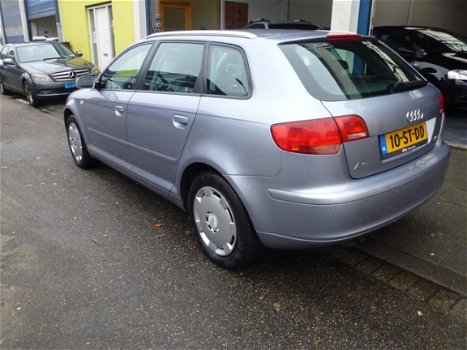 Audi A3 Sportback - 1.9 TDI Attraction 1e eigenaar/Apk/Climate/Cruise/Nap/Cd/Boekjes/Elektrisch/Cent - 1