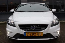 Volvo V40 - 2.0 D4 190pk R-DESIGN LED LEDER ALCANTARA MOOI