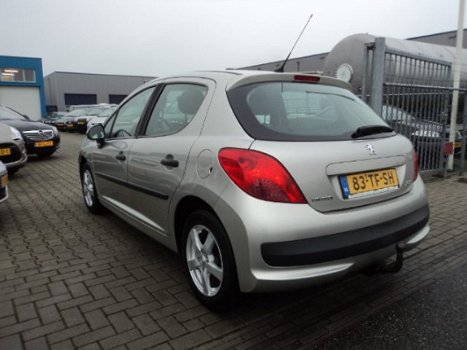 Peugeot 207 - 1.4 HDI 5DRS X-Line Airco - 1