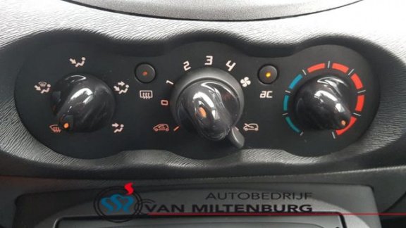 Renault Twingo - 1.2-16V Dynamique Airco Cruise Control - 1