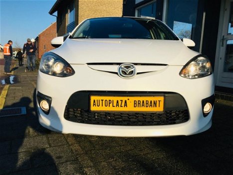 Mazda 2 - 2 1.3 SPORT / CLIMATE/ STOELVERW./ AUX/ LM VELGEN/ NIEUWE APK - 1