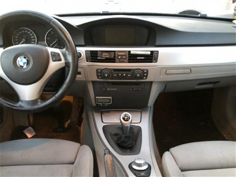 BMW 3-serie Touring - 318d Nieuwe Apk Navi Cruise Parkersensor - 1