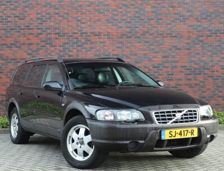 Volvo XC70 - Cross Country 2.4T AWD *BTW*LPG*Trekhaak*Historie*Youngtimer - 1