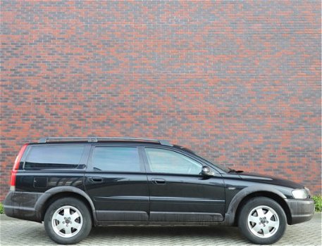 Volvo XC70 - Cross Country 2.4T AWD *BTW*LPG*Trekhaak*Historie*Youngtimer - 1