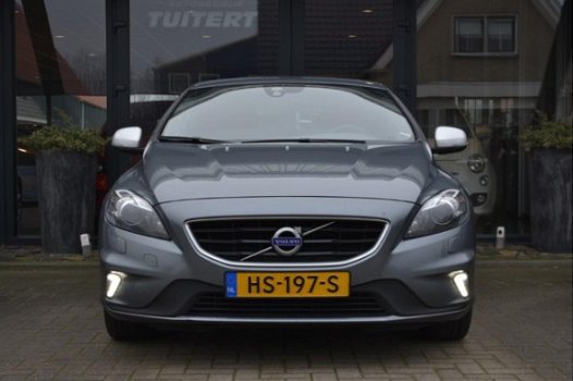 Volvo V40 - 2.0 D2 R-Design [ XENON STOELVERWARMING NAVIGATIE PARKEERSENSOREN ] - 1