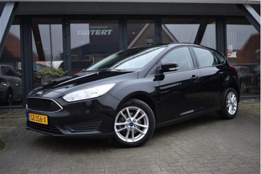 Ford Focus - 1.5TDCI Lease Edition 5drs [ NAVIGATIE PARKEERSENSOREN CRUISE CONTROLE ] - 1