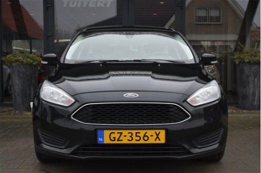 Ford Focus - 1.5TDCI Lease Edition 5drs [ NAVIGATIE PARKEERSENSOREN CRUISE CONTROLE ] - 1