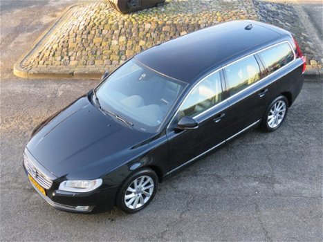 Volvo V70 - 2.0 T4 190 PK Dynamic Edition 1e EIGENAAR NL AUTO XENON STANDKACHEL - 1