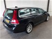 Volvo V70 - 2.0 T4 190 PK Dynamic Edition 1e EIGENAAR NL AUTO XENON STANDKACHEL - 1 - Thumbnail