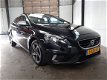 Volvo V40 - 2.0 D4 190 PK R-Design 1e EIGENAAR PANORAMA DAK LEER NAVI CRUISE - 1 - Thumbnail