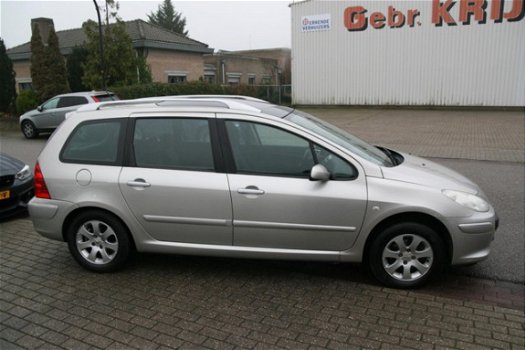 Peugeot 307 SW - 1.6-16V Pack Airco Pano 7 Pers APK - 1
