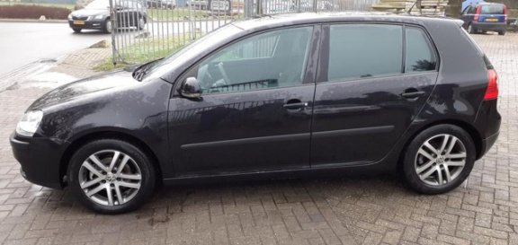 Volkswagen Golf - 1.9 TDI Trendline - 1