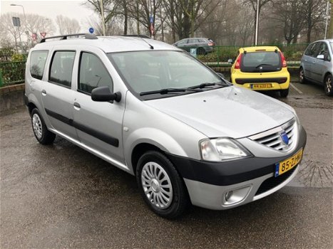 Dacia Logan MCV - 1.6 Lauréate * Airco / 2e Eig. / APK 12-2020 - 1