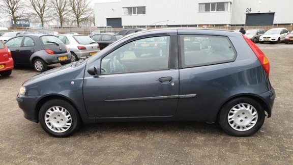 Fiat Punto - 1.2 ELX Prima rijdende en nette auto met nieuwe Apk keuring - 1