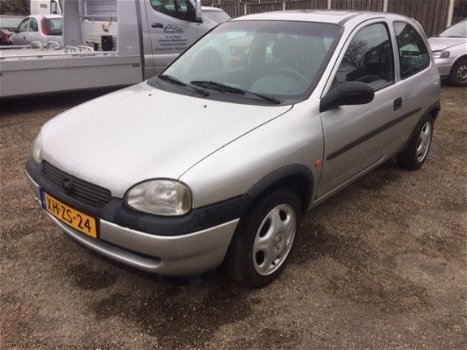 Opel Corsa - 1.2i-16V Sport jaar apk - 1